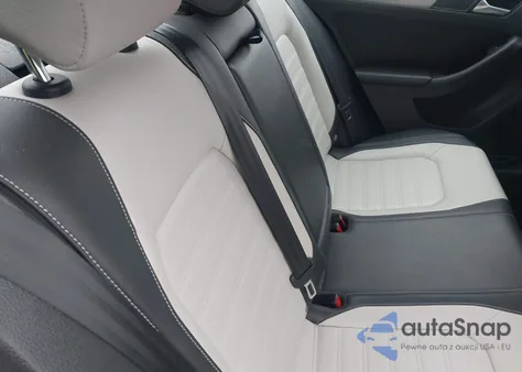 2016 Volkswagen Jetta 1.8T Sport from USA, damaged, VIN 3VWD17AJ3GM419673